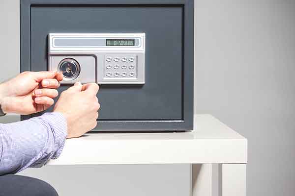 Wall safe installation